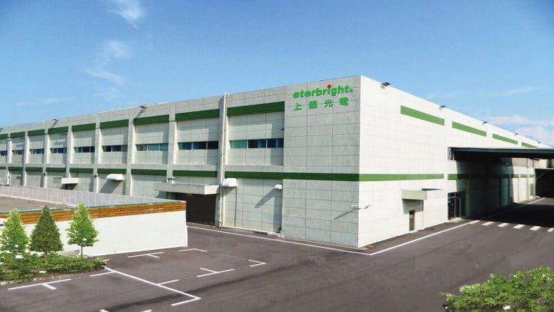 Eterbright - Tập đoàn năng lượng mặt trời Eterbright, thuộc tập đoàn HIWIN Taiwan, thành lập năm 2010, Taiwan, chuyên về nghiên cứu, phát triển và sản xuất các mô-đun PV