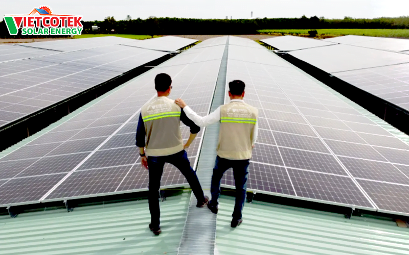 Hệ thống điện mặt trời hòa lưới 930kwp Tại Tây Ninh chính thức hòa lưới 11/2021. Mỗi năm tiết kiệm trên 3 tỷ. Tuổi thọ 25 năm